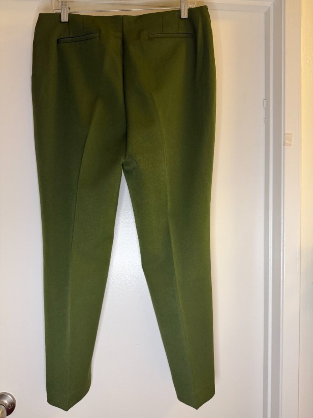 JONES NEW YORK, Women's Bi-Stretch in Olive Green Ankle Pants, Size 10 - Picture 8 of 10
